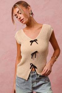 SWEATER TOP WITH RIBBON TIES