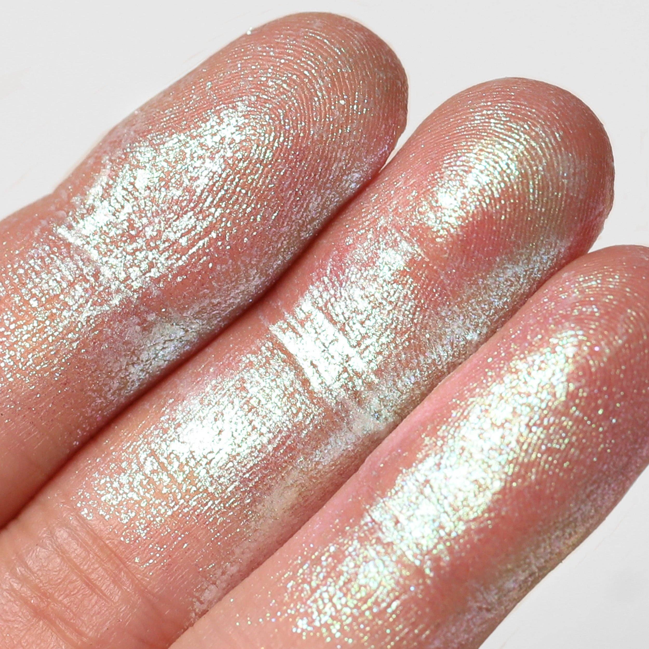 Stellar Glaze Stick Shadow  Opal Essence