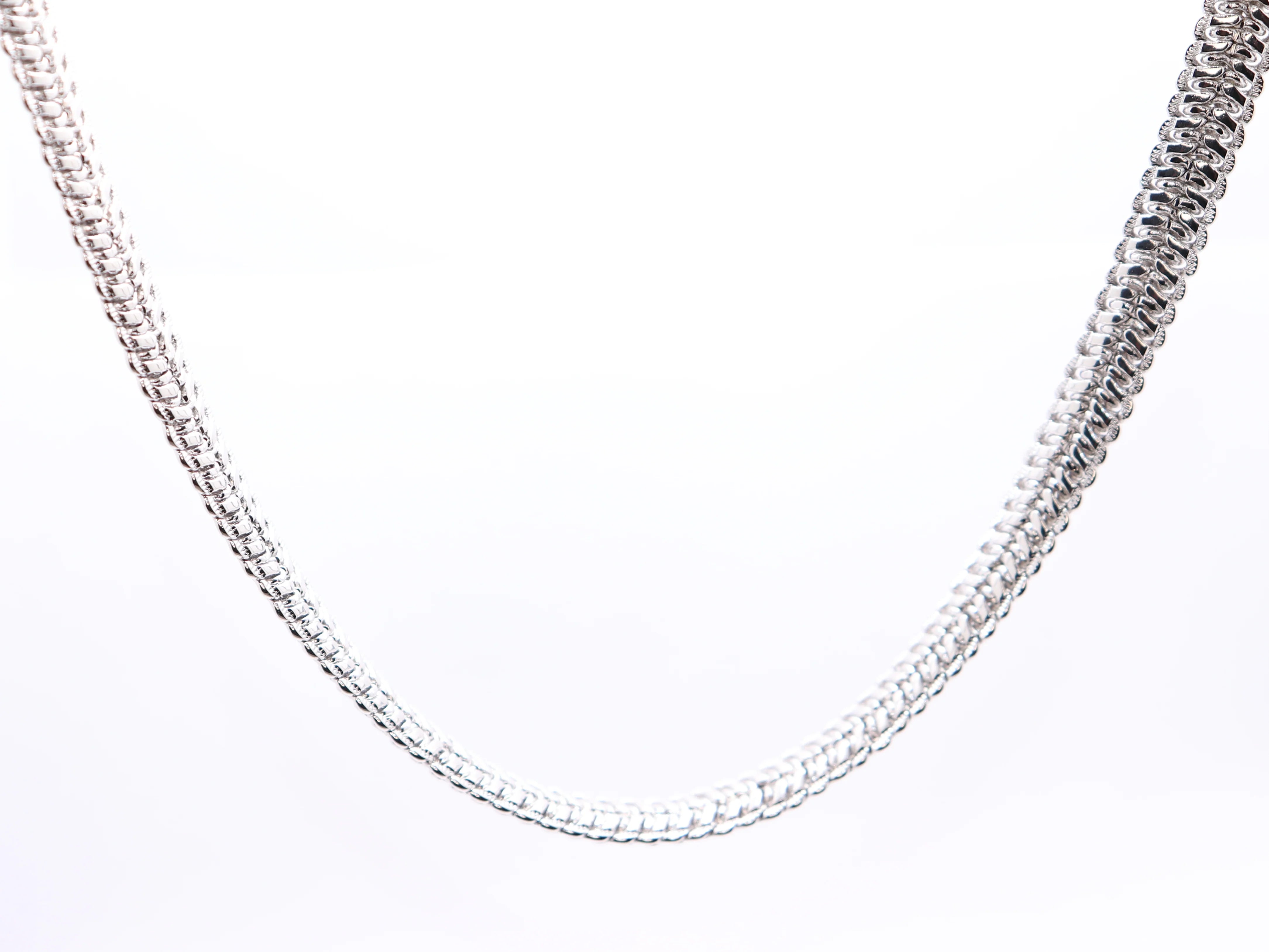 BB LILA GOLDEN HOUR NECKLACE