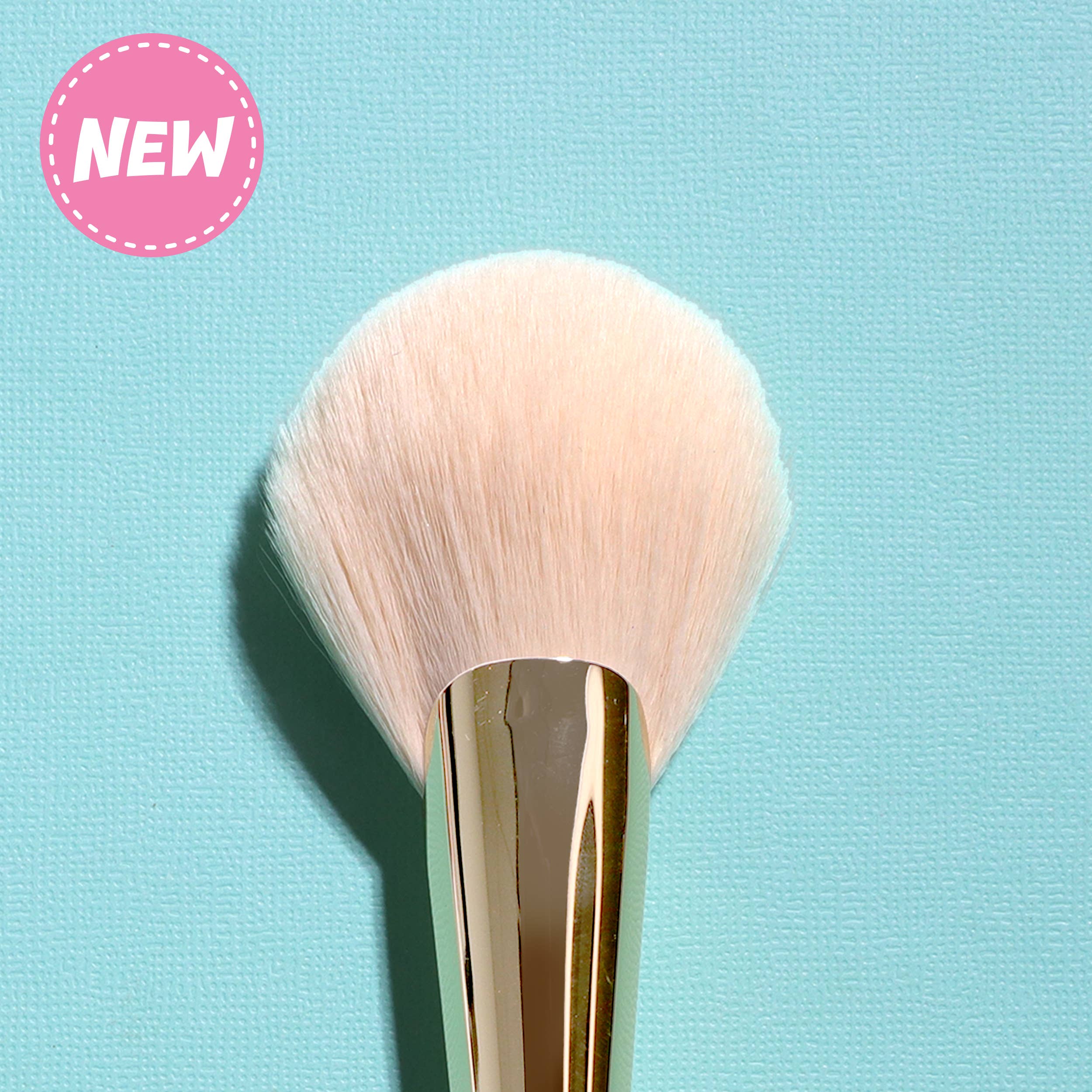 Moira Cosmetics Big Fan Brush