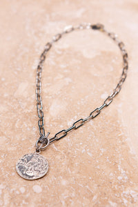 VENUS NECKLACE