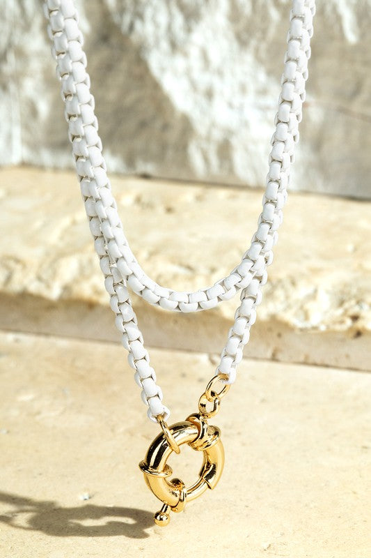 URBANISTA BOX CHAIN TOGGLE NECKLACE