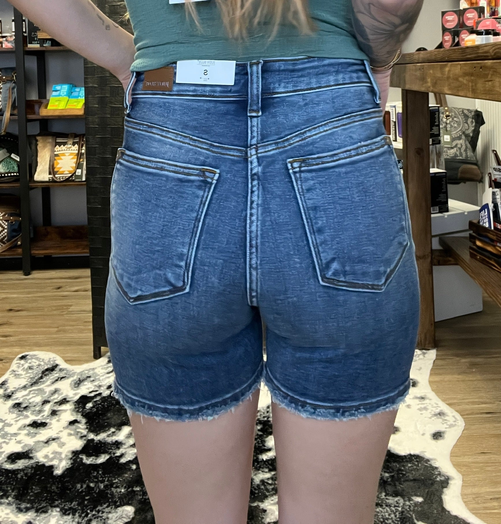JUDY BLUE WAYSIDE SHORT