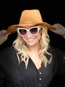 SUNGLASSES CAT EYE