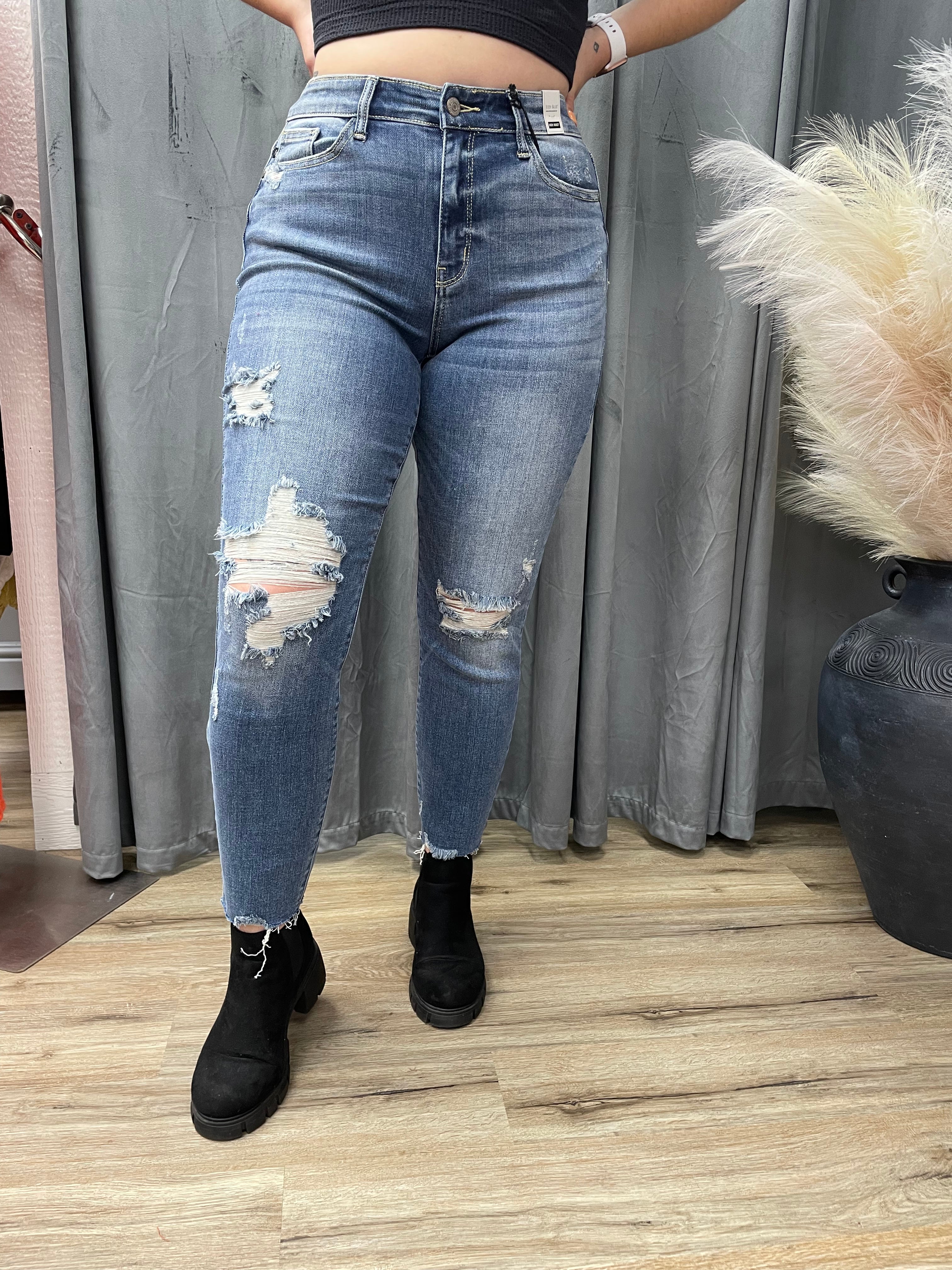 JUDY BLUE DESTINY RELAXED FIT