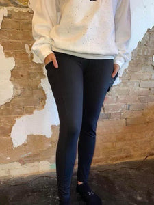 ANCHORED ARROW Anchored Leggings w/ POCKETS