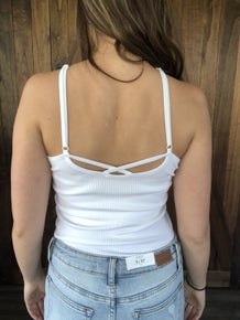 ELIETIAN KEY HOLE CAMI